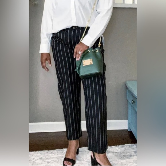 Future Collective Mid-Rise Front Pleated Pants - Picture 5 of 9